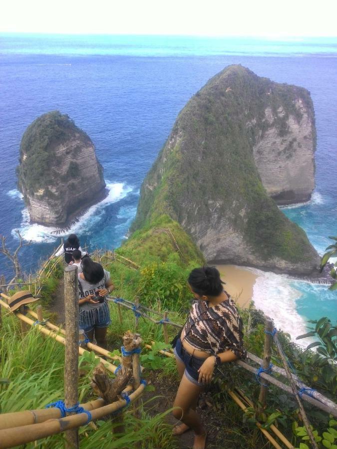Miko Nusa Penida Toyapakeh