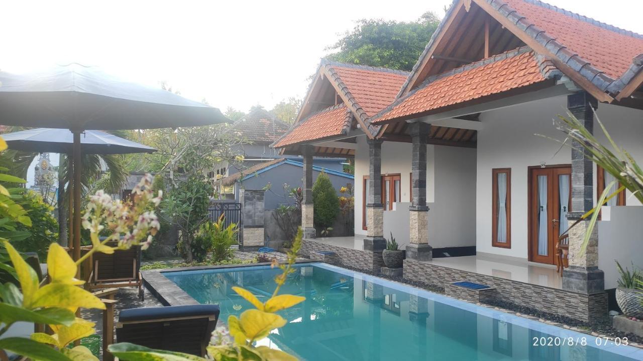 Miko Nusa Penida Toyapakeh